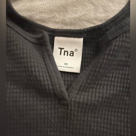 TNA black cropped tank - Picture 2 of 2